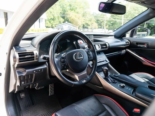 Белый Лексус ИС, объемом двигателя 2.5 л и пробегом 103 тыс. км за 3806 $, фото 8 на Automoto.ua