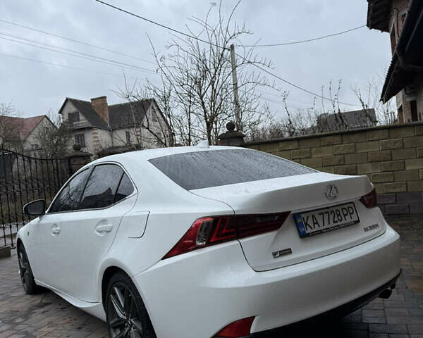 Білий Лексус ІС, об'ємом двигуна 2 л та пробігом 124 тис. км за 17760 $, фото 4 на Automoto.ua