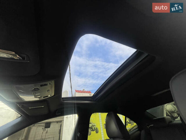 Белый Лексус ИС, объемом двигателя 2.49 л и пробегом 192 тыс. км за 18500 $, фото 6 на Automoto.ua