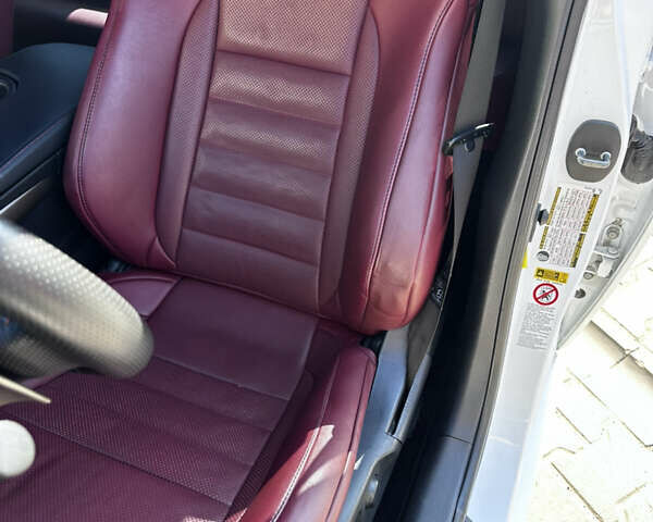 Білий Лексус ІС, об'ємом двигуна 2 л та пробігом 118 тис. км за 17900 $, фото 9 на Automoto.ua