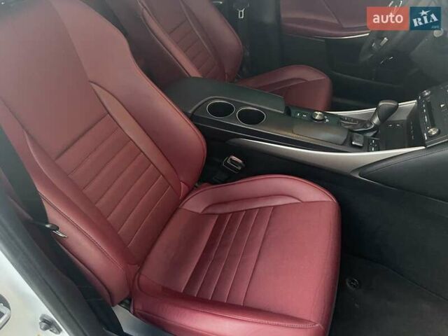 Білий Лексус ІС, об'ємом двигуна 2 л та пробігом 125 тис. км за 17000 $, фото 15 на Automoto.ua