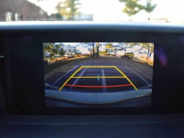 Белый Лексус ИС, объемом двигателя 2 л и пробегом 80 тыс. км за 9900 $, фото 10 на Automoto.ua