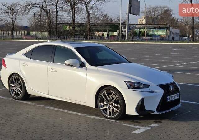 Белый Лексус ИС, объемом двигателя 2 л и пробегом 90 тыс. км за 26500 $, фото 1 на Automoto.ua