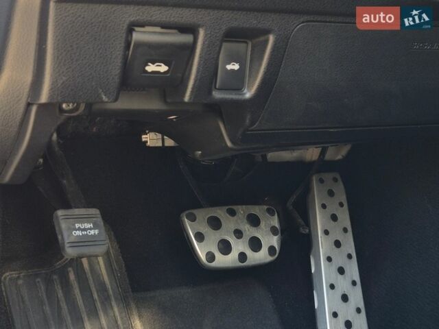 Белый Лексус ИС, объемом двигателя 2 л и пробегом 94 тыс. км за 20500 $, фото 18 на Automoto.ua