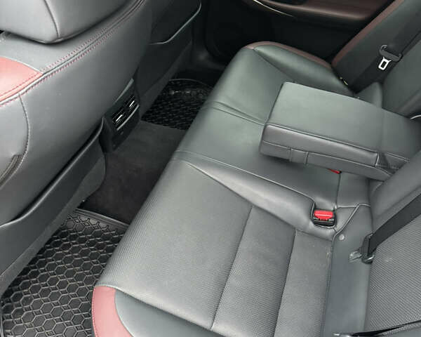 Белый Лексус ИС, объемом двигателя 2 л и пробегом 115 тыс. км за 17700 $, фото 25 на Automoto.ua