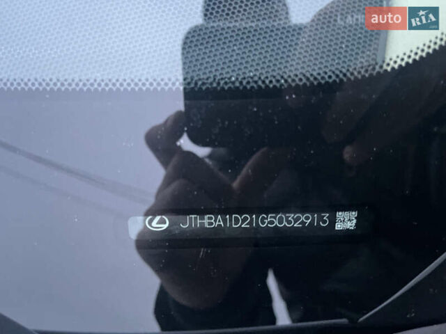 Белый Лексус ИС, объемом двигателя 0 л и пробегом 168 тыс. км за 17999 $, фото 10 на Automoto.ua