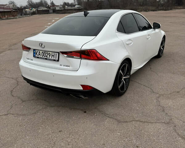 Білий Лексус ІС, об'ємом двигуна 2 л та пробігом 115 тис. км за 17700 $, фото 46 на Automoto.ua