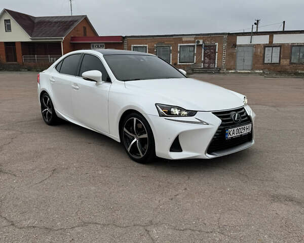 Белый Лексус ИС, объемом двигателя 2 л и пробегом 115 тыс. км за 17500 $, фото 27 на Automoto.ua