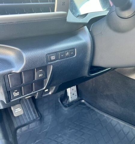 Белый Лексус ИС, объемом двигателя 2 л и пробегом 113 тыс. км за 17500 $, фото 12 на Automoto.ua