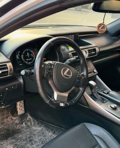 Білий Лексус ІС, об'ємом двигуна 2 л та пробігом 113 тис. км за 14800 $, фото 4 на Automoto.ua