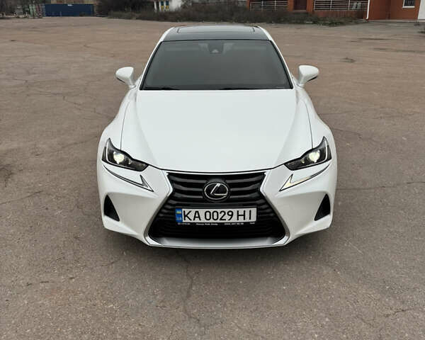 Білий Лексус ІС, об'ємом двигуна 2 л та пробігом 115 тис. км за 17700 $, фото 36 на Automoto.ua
