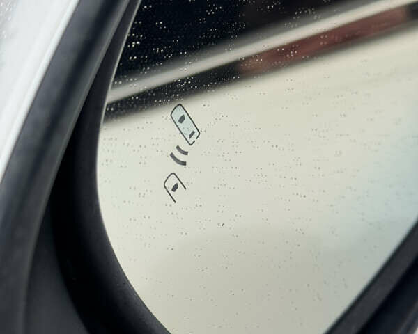 Білий Лексус ІС, об'ємом двигуна 2 л та пробігом 115 тис. км за 17700 $, фото 13 на Automoto.ua