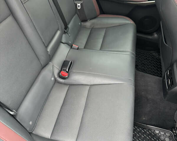 Білий Лексус ІС, об'ємом двигуна 2 л та пробігом 115 тис. км за 17700 $, фото 20 на Automoto.ua