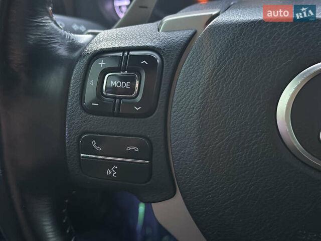 Білий Лексус ІС, об'ємом двигуна 2 л та пробігом 150 тис. км за 17700 $, фото 38 на Automoto.ua