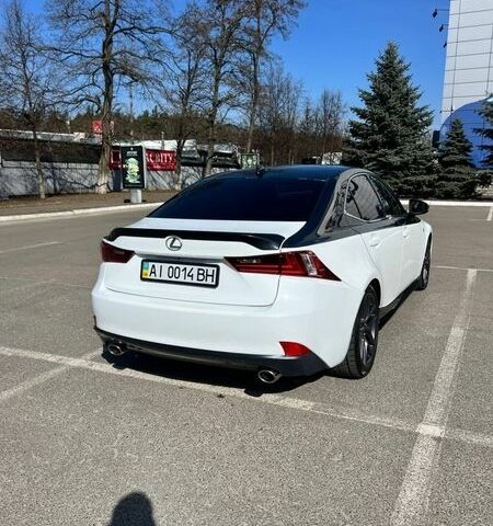 Белый Лексус ИС, объемом двигателя 2 л и пробегом 113 тыс. км за 17500 $, фото 4 на Automoto.ua