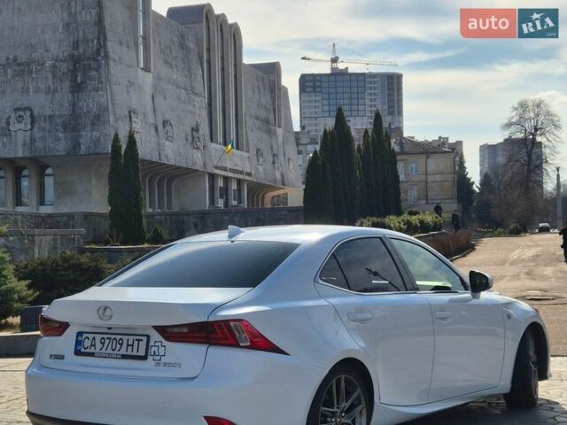 Белый Лексус ИС, объемом двигателя 2 л и пробегом 94 тыс. км за 20500 $, фото 6 на Automoto.ua