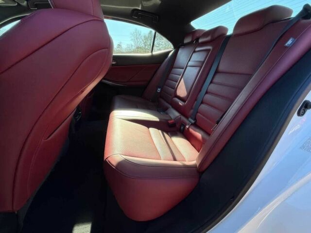 Білий Лексус ІС, об'ємом двигуна 2 л та пробігом 77 тис. км за 6000 $, фото 15 на Automoto.ua