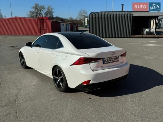 Білий Лексус ІС, об'ємом двигуна 2 л та пробігом 116 тис. км за 16999 $, фото 3 на Automoto.ua