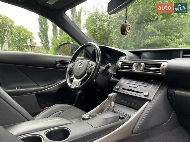 Белый Лексус ИС, объемом двигателя 2 л и пробегом 106 тыс. км за 16790 $, фото 12 на Automoto.ua