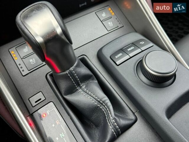 Білий Лексус ІС, об'ємом двигуна 2 л та пробігом 116 тис. км за 17500 $, фото 26 на Automoto.ua