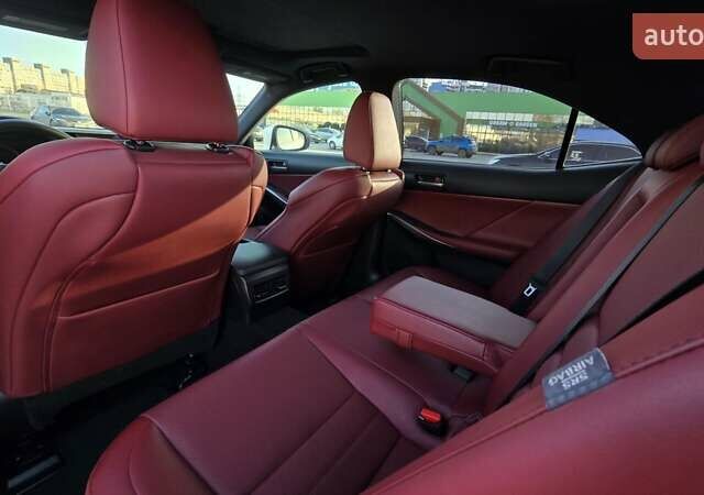 Белый Лексус ИС, объемом двигателя 2 л и пробегом 90 тыс. км за 26500 $, фото 13 на Automoto.ua