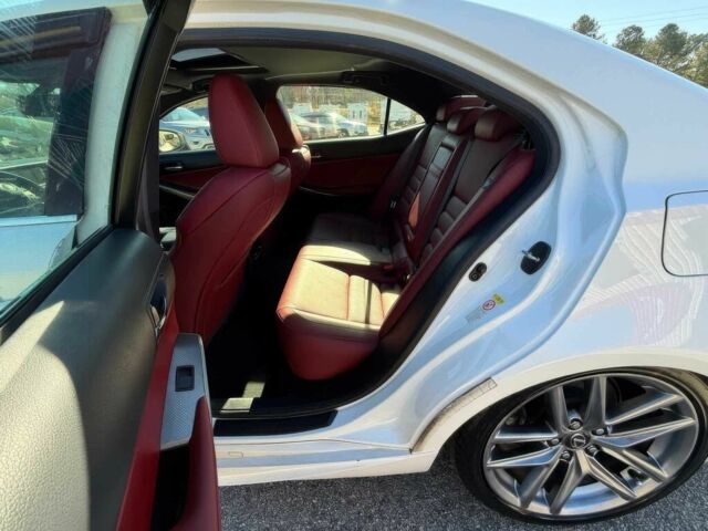 Білий Лексус ІС, об'ємом двигуна 2 л та пробігом 77 тис. км за 6000 $, фото 14 на Automoto.ua