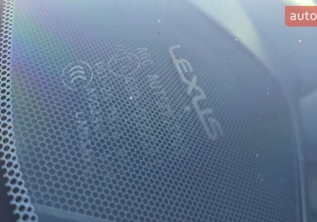 Белый Лексус ИС, объемом двигателя 2 л и пробегом 90 тыс. км за 26500 $, фото 29 на Automoto.ua