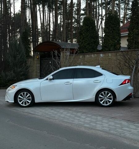Білий Лексус ІС, об'ємом двигуна 2 л та пробігом 169 тис. км за 17999 $, фото 5 на Automoto.ua