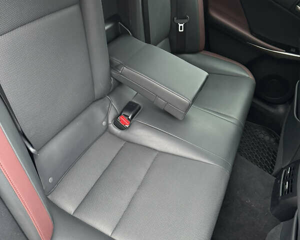 Белый Лексус ИС, объемом двигателя 2 л и пробегом 115 тыс. км за 17700 $, фото 27 на Automoto.ua