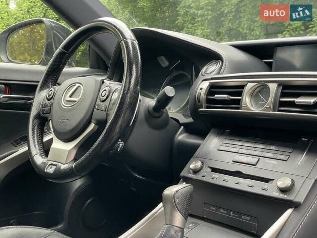 Белый Лексус ИС, объемом двигателя 2 л и пробегом 106 тыс. км за 16790 $, фото 13 на Automoto.ua