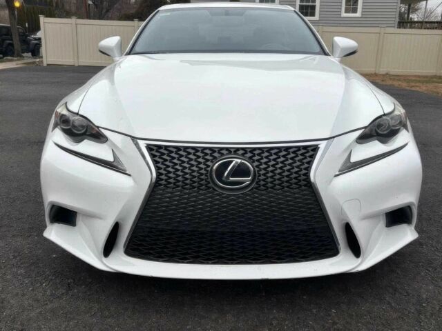 Білий Лексус ІС, об'ємом двигуна 2 л та пробігом 78 тис. км за 7000 $, фото 1 на Automoto.ua
