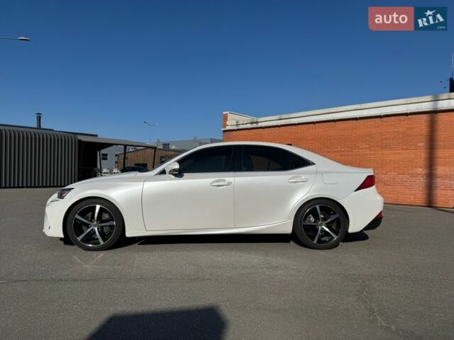 Білий Лексус ІС, об'ємом двигуна 2 л та пробігом 116 тис. км за 16999 $, фото 2 на Automoto.ua
