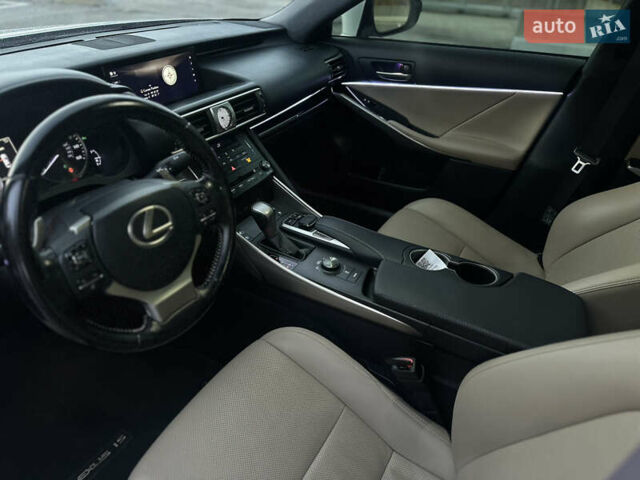 Білий Лексус ІС, об'ємом двигуна 2 л та пробігом 150 тис. км за 17700 $, фото 14 на Automoto.ua