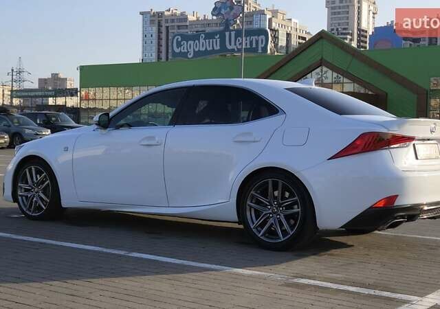 Белый Лексус ИС, объемом двигателя 2 л и пробегом 90 тыс. км за 26500 $, фото 6 на Automoto.ua