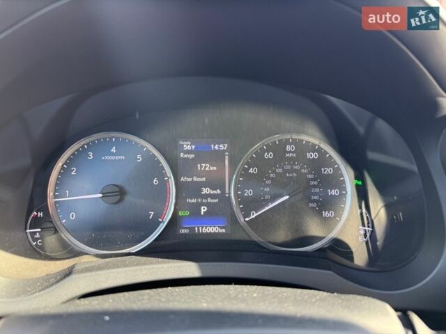 Білий Лексус ІС, об'ємом двигуна 2 л та пробігом 116 тис. км за 16999 $, фото 19 на Automoto.ua