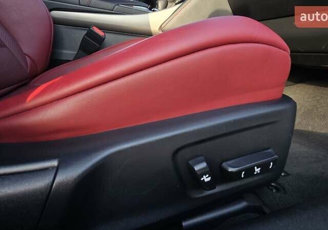 Белый Лексус ИС, объемом двигателя 2 л и пробегом 90 тыс. км за 26500 $, фото 17 на Automoto.ua