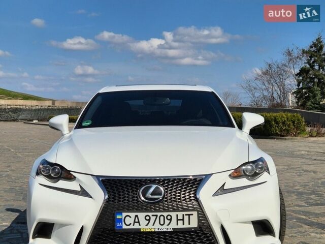 Белый Лексус ИС, объемом двигателя 2 л и пробегом 94 тыс. км за 20500 $, фото 5 на Automoto.ua