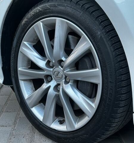 Білий Лексус ІС, об'ємом двигуна 2 л та пробігом 169 тис. км за 17999 $, фото 6 на Automoto.ua