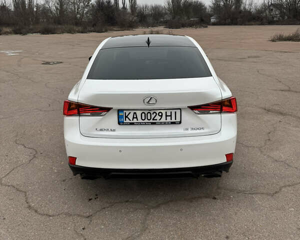 Белый Лексус ИС, объемом двигателя 2 л и пробегом 115 тыс. км за 17700 $, фото 43 на Automoto.ua