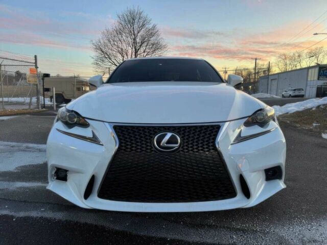 Білий Лексус ІС, об'ємом двигуна 3.5 л та пробігом 66 тис. км за 9900 $, фото 3 на Automoto.ua