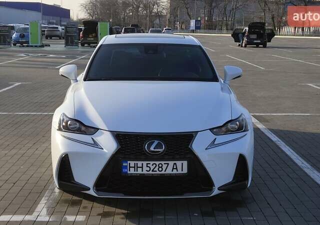 Белый Лексус ИС, объемом двигателя 2 л и пробегом 90 тыс. км за 26500 $, фото 10 на Automoto.ua