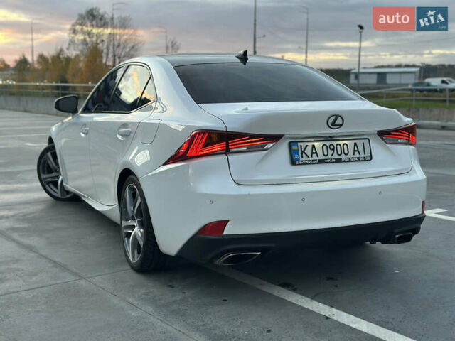 Білий Лексус ІС, об'ємом двигуна 2 л та пробігом 150 тис. км за 17700 $, фото 10 на Automoto.ua