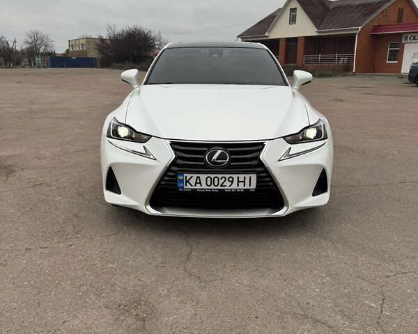 Белый Лексус ИС, объемом двигателя 2 л и пробегом 115 тыс. км за 17500 $, фото 23 на Automoto.ua