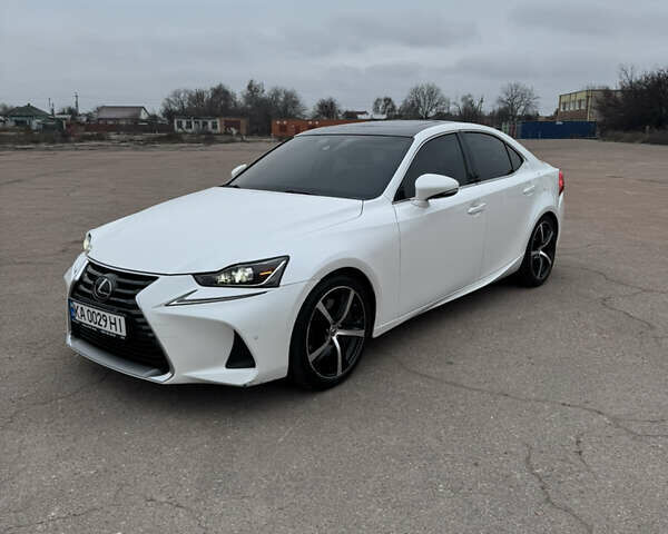 Белый Лексус ИС, объемом двигателя 2 л и пробегом 115 тыс. км за 17700 $, фото 49 на Automoto.ua