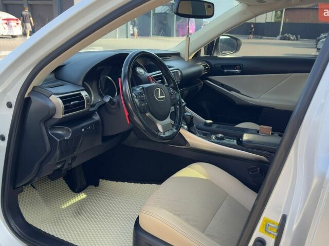 Білий Лексус ІС, об'ємом двигуна 2 л та пробігом 194 тис. км за 15500 $, фото 18 на Automoto.ua