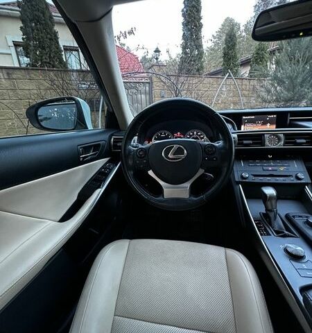 Білий Лексус ІС, об'ємом двигуна 2 л та пробігом 169 тис. км за 17999 $, фото 18 на Automoto.ua