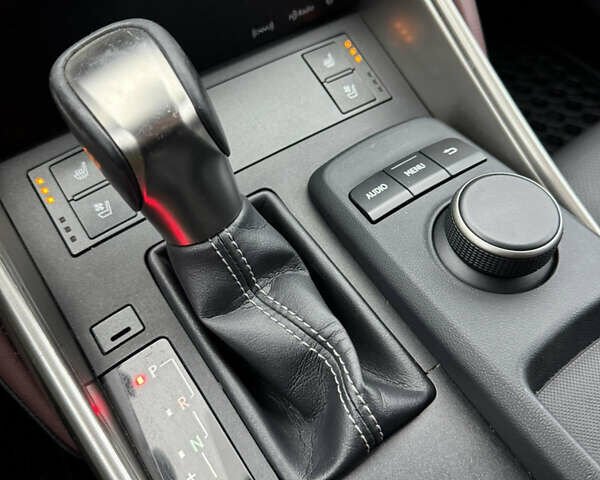 Білий Лексус ІС, об'ємом двигуна 2 л та пробігом 115 тис. км за 17700 $, фото 31 на Automoto.ua