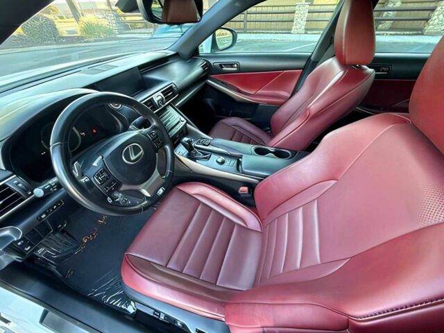 Белый Лексус ИС, объемом двигателя 3.5 л и пробегом 53 тыс. км за 9800 $, фото 6 на Automoto.ua