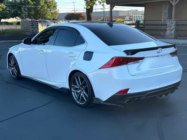 Белый Лексус ИС, объемом двигателя 3.5 л и пробегом 53 тыс. км за 9800 $, фото 5 на Automoto.ua