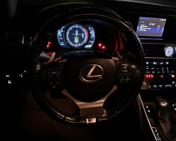 Білий Лексус ІС, об'ємом двигуна 2 л та пробігом 96 тис. км за 18500 $, фото 4 на Automoto.ua